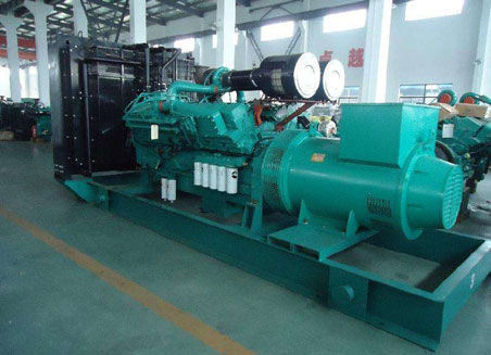 沁园街道800kw康明斯柴油发电机组